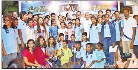 ఆక్వాటిక్ లో ఓవరాల్ ఛాంపియన్ కృష్ణా