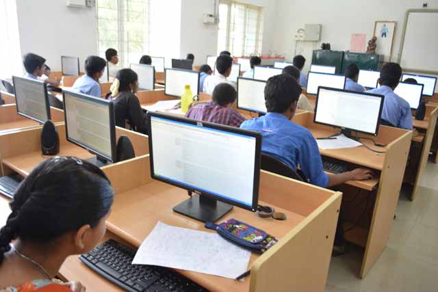 రేపటి నుంచే డీఎస్సీ ఆన్ లైన్ పరీక్షలు
