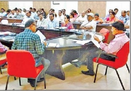 అనుమతి లేకుండా ఔషధాలు విక్రయిస్తే కఠిన చర్యలు