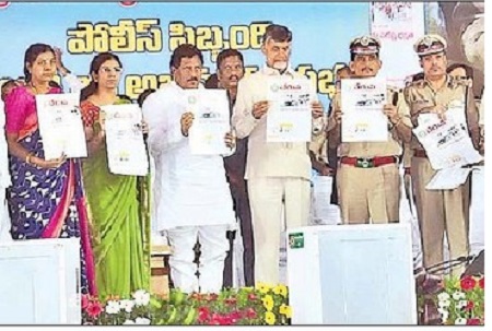 చేరువ - ఖాకీ సమాచార స్రవంతి