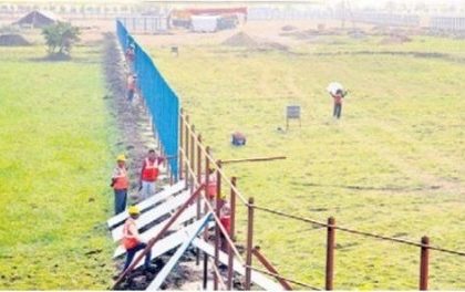 ఐకానిక్ వంతెన పనులు ప్రారంభం