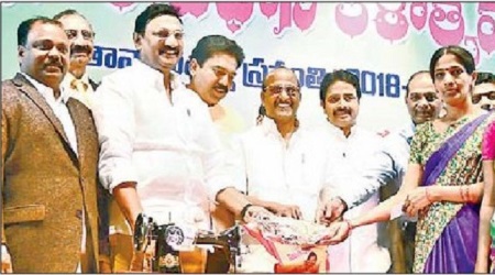 తెలుగు సంప్రదాయాల పరిరక్షణ ప్రశంసనీయం