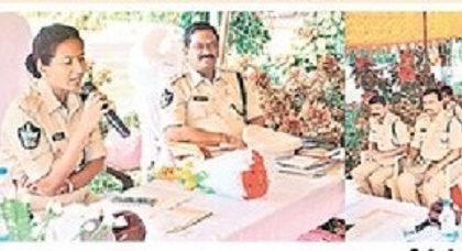 పోలీసులు వృత్తి నైపుణ్యం మెరుగుపరుచుకోవాలి