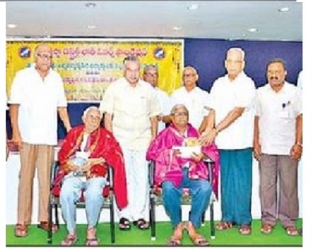 మాతృభాషను విస్మరించొద్దు