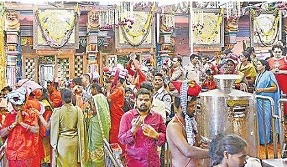 జయమునీయవె అమ్మా.. భవానీ