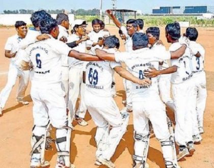 ఈసీసీ విజేతలు లయోల, పీబీ సిద్దార్థ