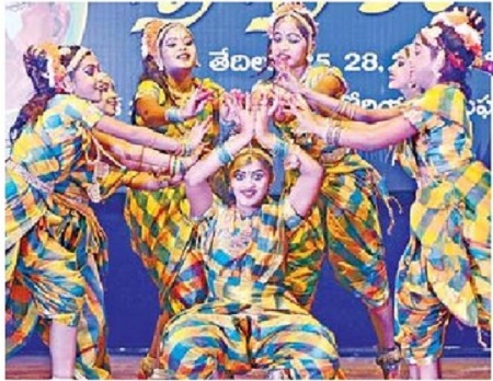 సృజనకు దర్పణం
