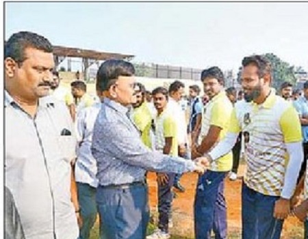 ఒత్తిడిని అధిగమించేందుకే క్రీడలు దోహదం