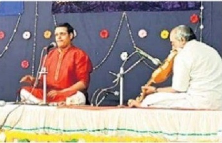 మైమరపించిన గాత్ర కచేరీ