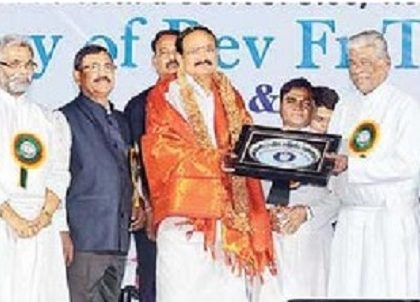 ఆత్మీయ స్పర్శతో సగం జబ్బు నయం