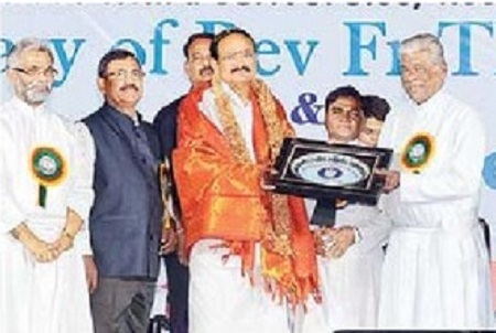 ఆత్మీయ స్పర్శతో సగం జబ్బు నయం