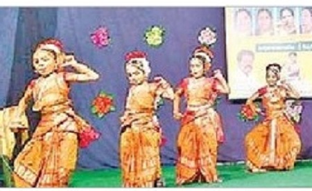 అలరించిన పంచ కళామాలిక