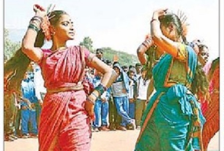 క్రీడా నైపుణ్యాని ప్రదర్శించాలి