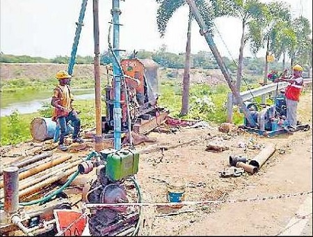 ప్రారంభమైన ఐకానిక్ వంతెన పనులు