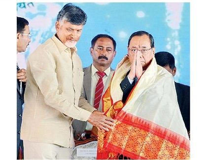 నైతికతే  గీటురాయి