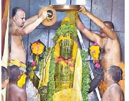 వేడుకగా విజయకీలాద్రిపై ప్రారంభమైన శ్రీవారి బ్రహ్మోత్సవాలు