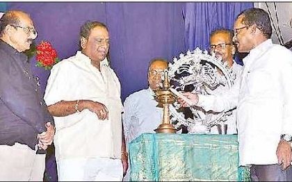 తెలుగు ‘ధనం ‘ కాపాడుకోవాలి