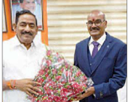పారిశుద్ధ్యానికి ప్రాధాన్యం
