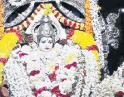 త్రిశక్తి పీఠంలో సామూహిక అక్షరాభ్యాసం