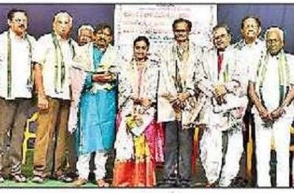 పరవశింపజేసిన నృత్యకదంబం