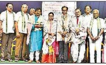 పరవశింపజేసిన నృత్యకదంబం
