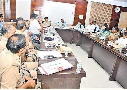 ప్రచారంలో ఎన్నికల నియమావళి ఉల్లంఘించొద్దు