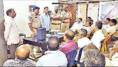 బస్సుల్లో దొంగతనాల నివారణకు పోలీసుల చర్యలు