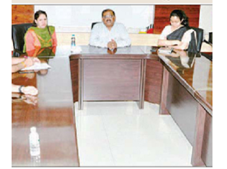 ఓటు హక్కు వినియోగంపై అవగాహన కల్పించాలి