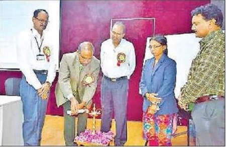 పారిశ్రామిక విప్లవంలో సవాళ్లను ఎదుర్కోవాలి