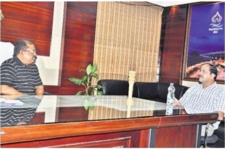 అభ్యర్థుల ఖర్చుపై ప్రత్యేక దృష్టి