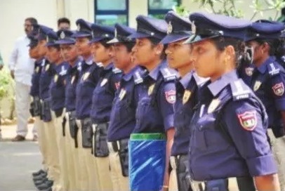 తమ శక్తిని నిరూపించుకుంటున్న మహిళలు
