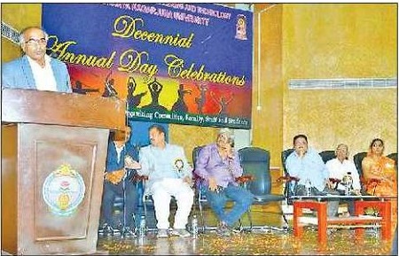 అవకాశాలను అందిపుచ్చుకోవాలి