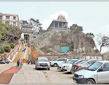మల్లేశ్వరాలయ పనులు వేగవంతం
