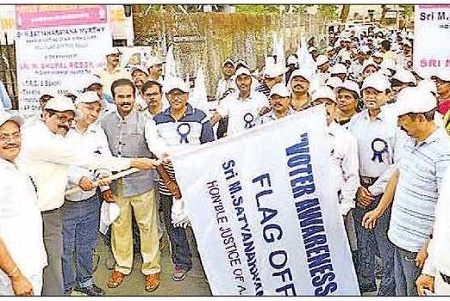 ఓటు వేయడం.. ప్రతి ఒక్కరి కనీస బాధ్యత