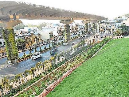 ఇంద్రకీలాద్రికి... ఆకుపచ్చ సోయగం