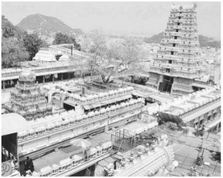 అమ్మవారి సన్నిధిలో సరస్వతీ  యాగం