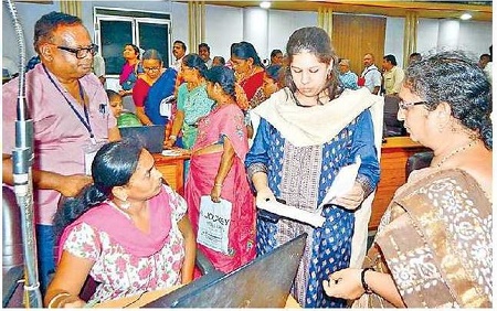 పోస్టల్ బ్యాలెట్ ఓటింగ్ పరిశీలన