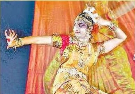 మురిపించిన మువ్వల సవ్వడి