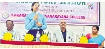 నిర్ణయాత్మక శక్తిగా ఎదిగితేనే..