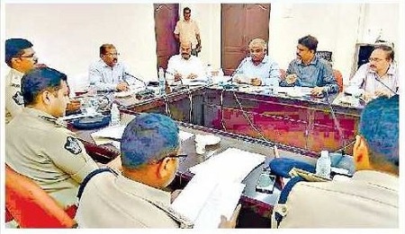 జిల్లాలో రహదారి ప్రమాదాలు శాతం తగ్గుదల