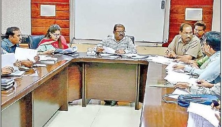 మసీదుల వద్ద రంజాన్ ఏర్పాట్లు: కలెక్టర్