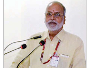 భవితను తీర్చిదిద్దేది అధ్యాపకులే