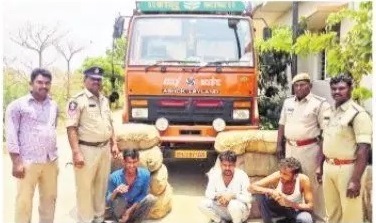 400 కిలోల గంజాయి పట్టివేత