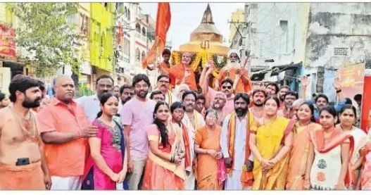 ఇంద్రకీలాద్రిపై గిరి ప్రదక్షిణ