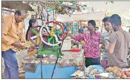 జాగ్రత్తల తోడుగా..  వడదెబ్బకు దూరంగా..