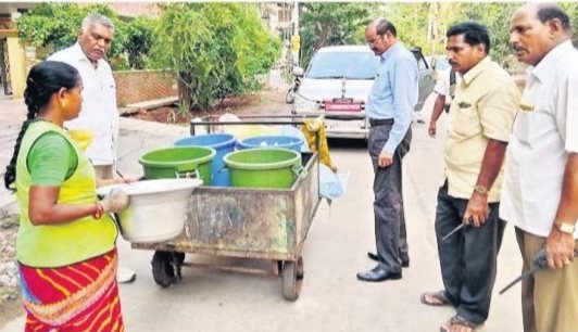 డ్రెయిన్లలో వ్యర్థాలు తొలగించాలి