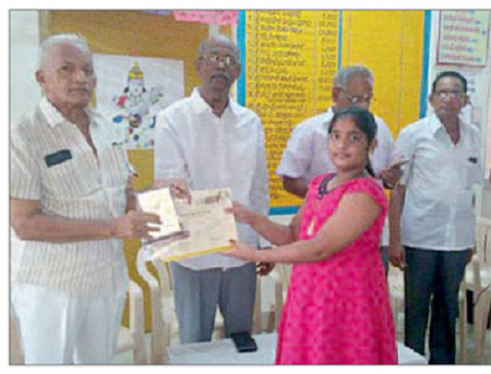 విద్యార్థి దశ నుండే పుస్తక పఠనం అలవాటు చేసుకోవాలి