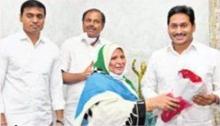మైనార్టీలకు సీఏం జగన్ పెద్దపీట