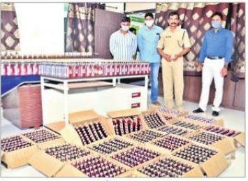 మద్యం అక్రమ రవాణాదారుల అరెస్ట్