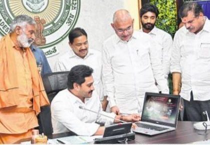 ఒక అన్నగా.. తమ్ముడిగా మీ చేయి పట్టి నడిపిస్తా